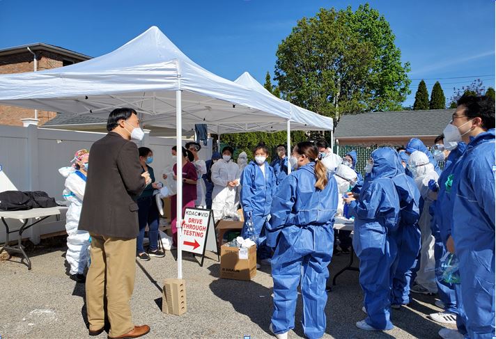 Consul General Visits Free Antibody Testing Site by The Korean American Physicians Association of New York in Support of Helping Those in Need