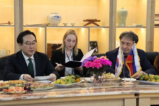 Церемония открытия Корейского уголка в Институте Востоковедения РАН