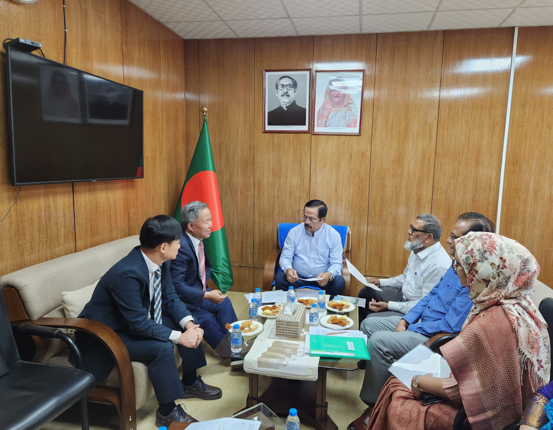Meeting with the Minister of Textile and Jute (May. 12th)