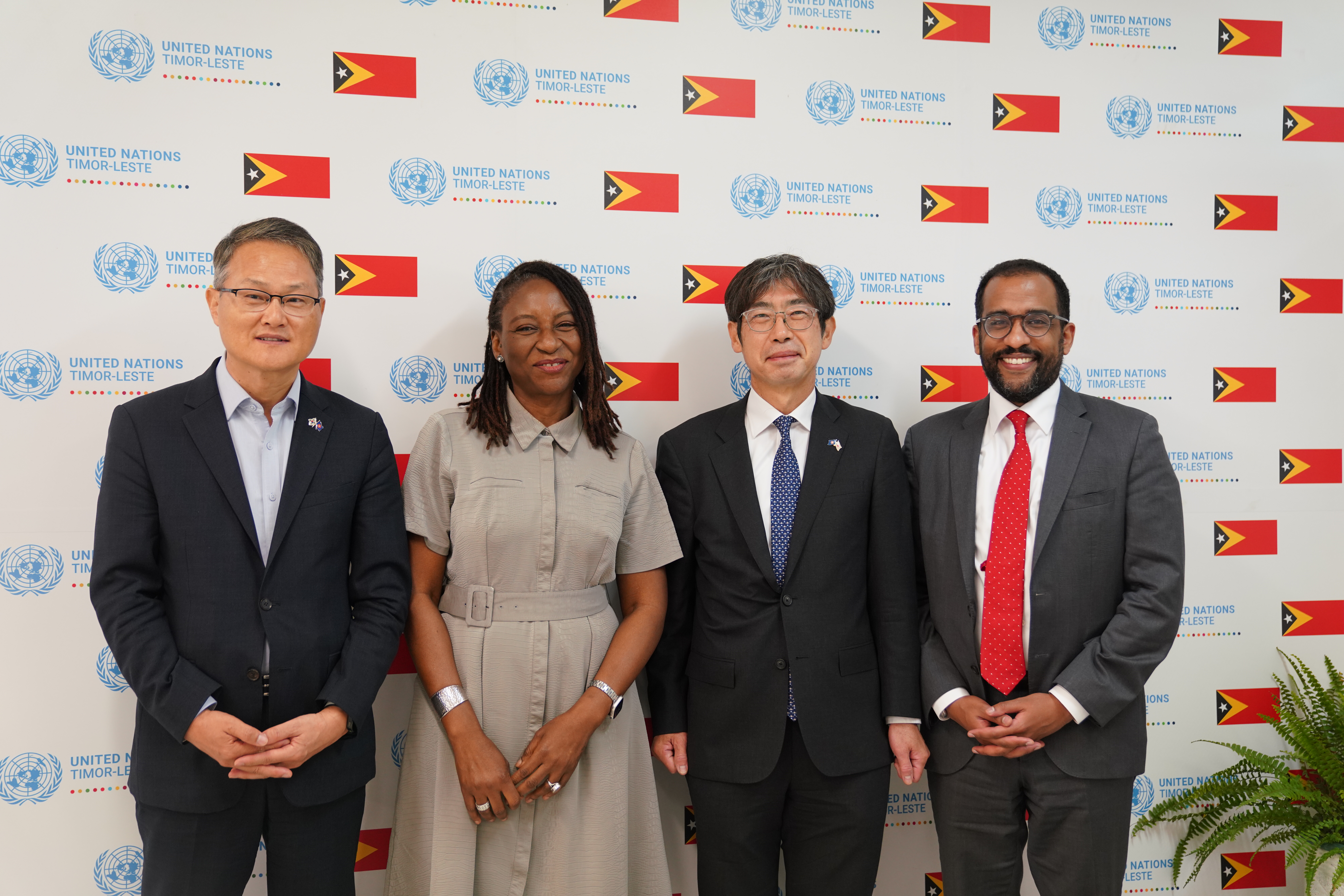 Ambassador Lee Jang-keun together with Japanese Ambassador to ASEAN and U.S. Ambassador to ASEAN had a meeting with UN Resident Coordinator, Ms. Funmi Balogun (6.21, Timor-Leste)