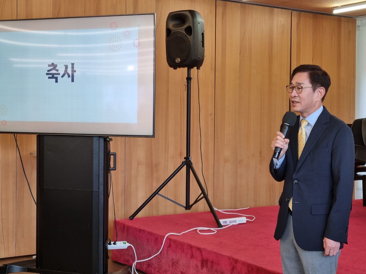 Botschafter HAM nahm an der Abschlussfeier 2024 der koreanischen Schule in Wien teil