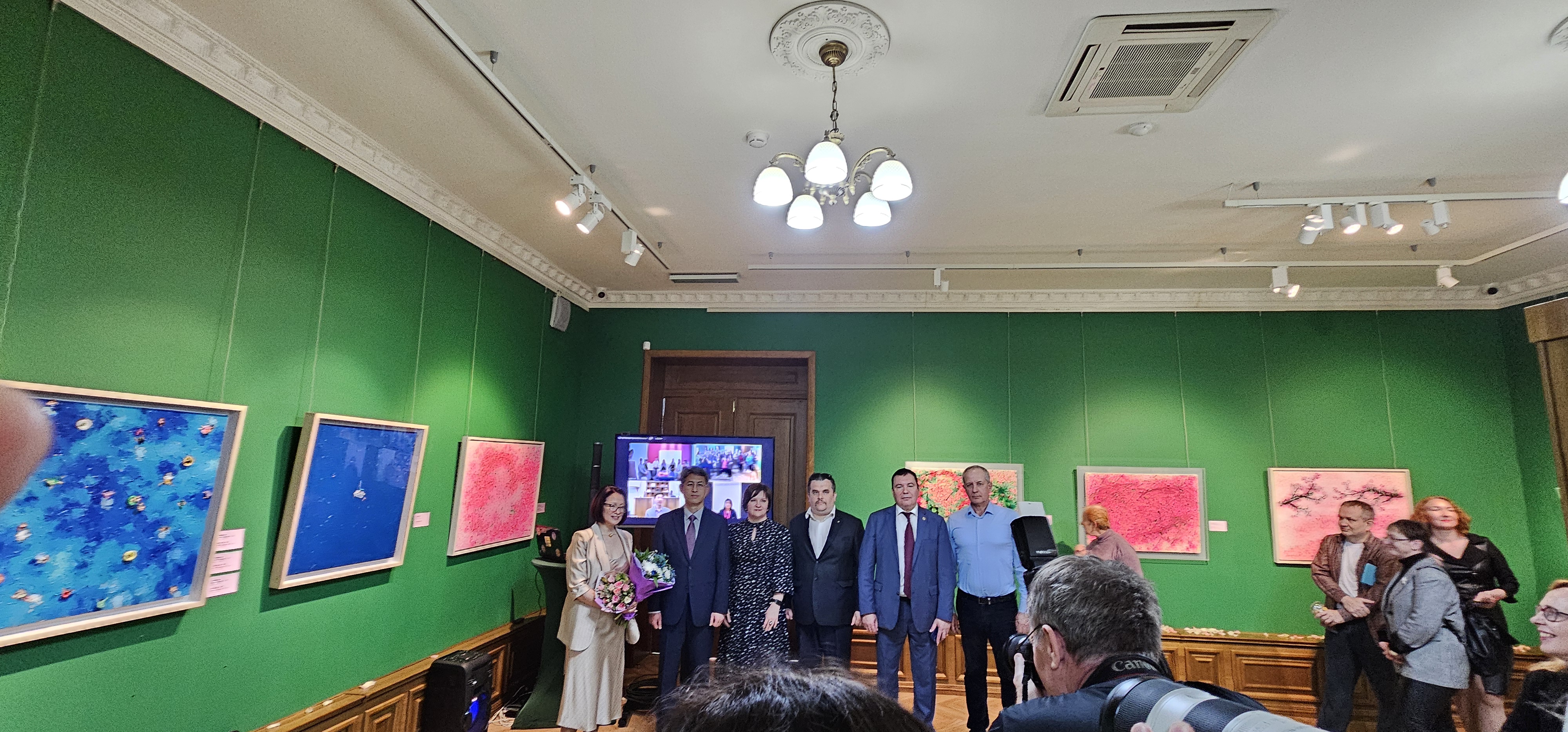 하병규 총영사, '한국 현대 미술 전시회 : 서울과 부산을 품은 블라디보스톡' 개막식 참석(5.31)