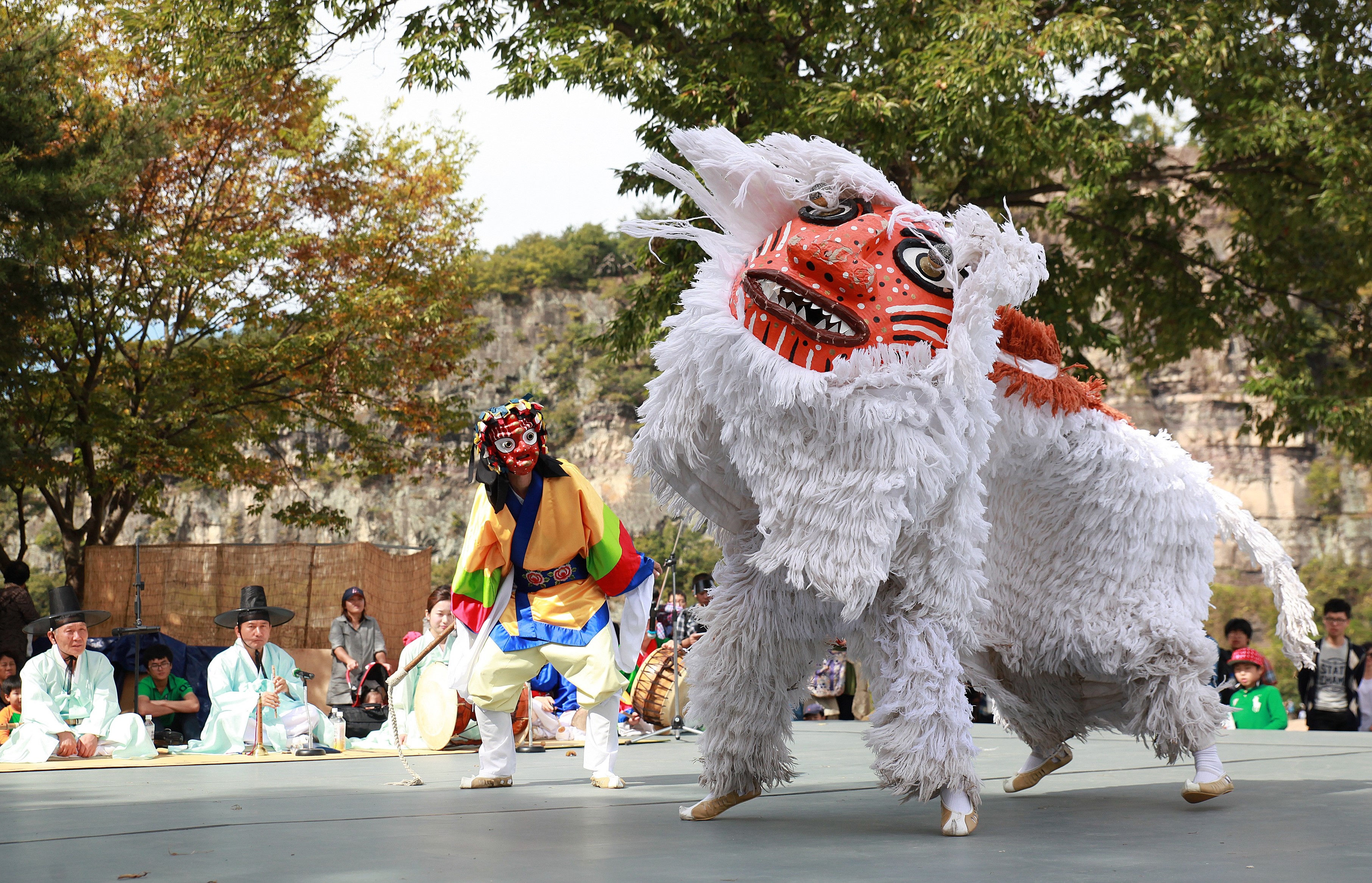 [K-Living Heritage] Talchum, Mask Dance Drama in the Republic of Korea