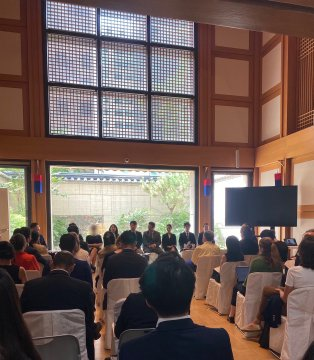 The Permanent Mission of the Republic of Korea to the UN hosted a Round table Discussion with young leaders who defected from North Korea(7.29)