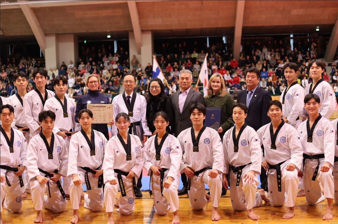 김정하 대사, 제9회 대사배 태권도 대회 및 국기원 시범단 태권도 공연 참석 (11.9.)