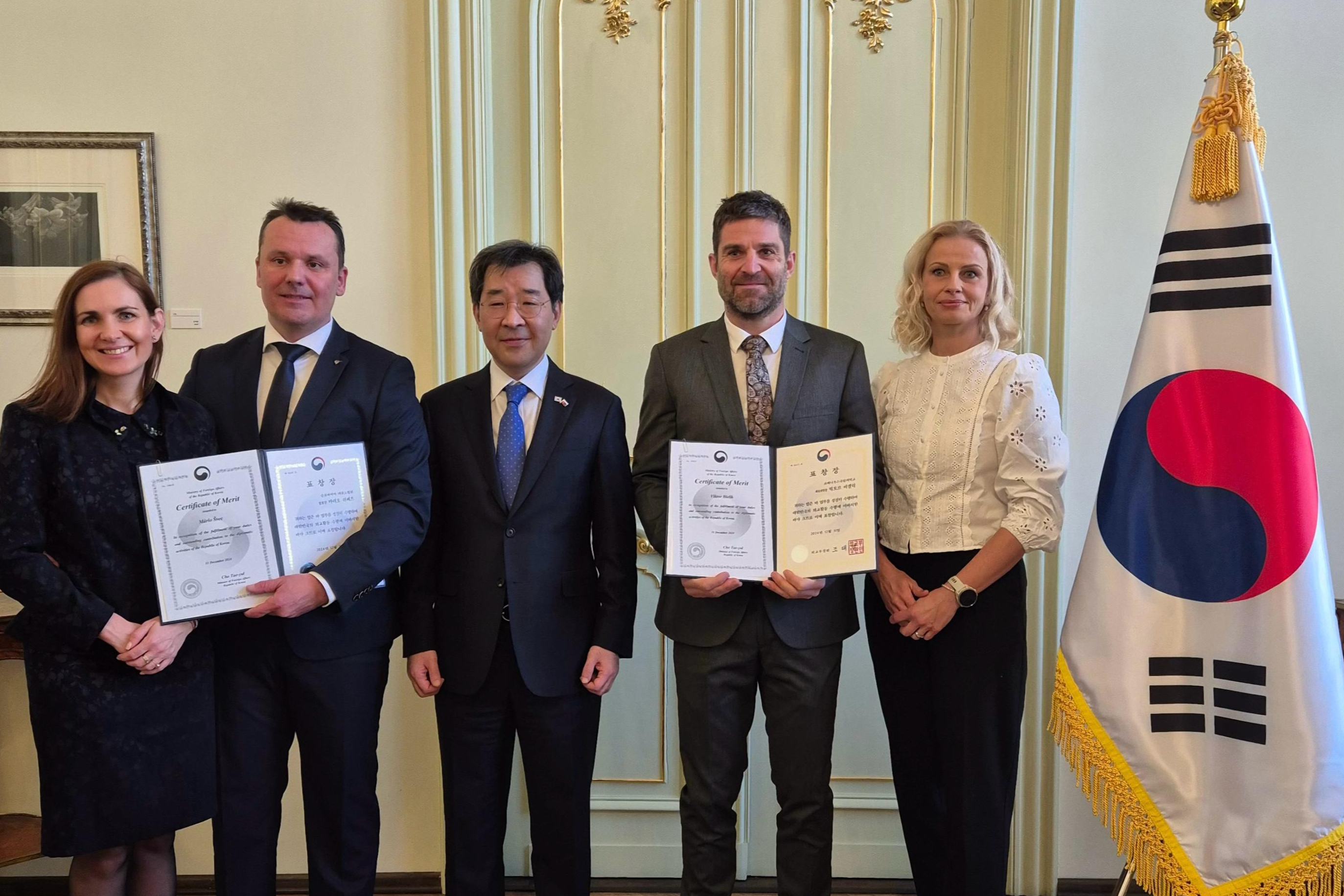 Osobnosti, ktoré vedú rozvoj Taekwondo na Slovensku, získali ocenenie ministra zahraničných vecí