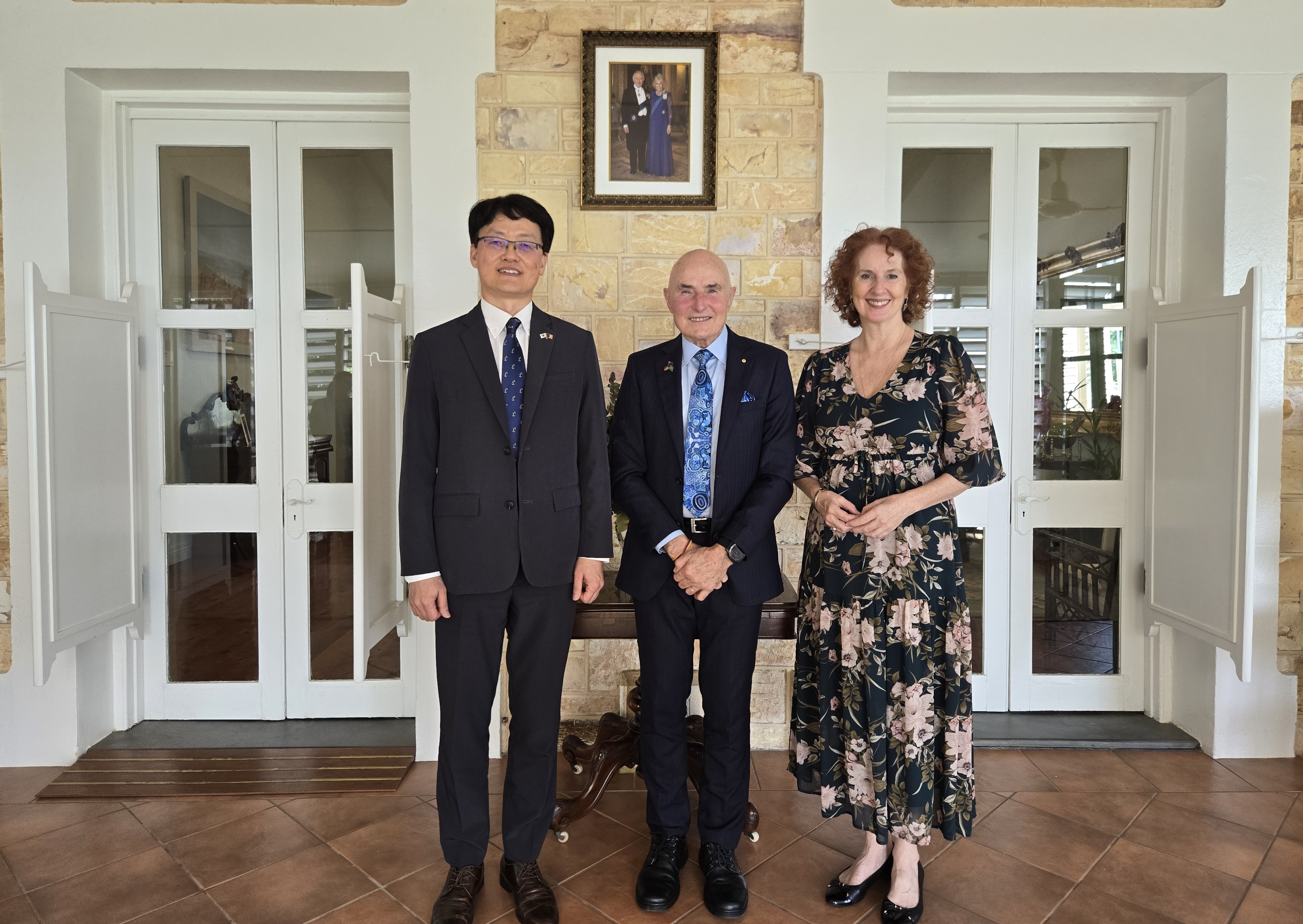 Consul-General Choi makes official visit to NorthernTerritory