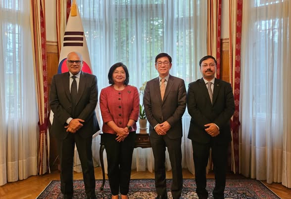  Ambassador Ham Sang-wook Hosts Luncheon for Asian Ambassadors 
