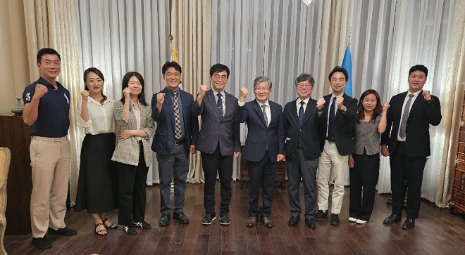 Dinner in Honor of President Cho Myeong-woo of Inha University 