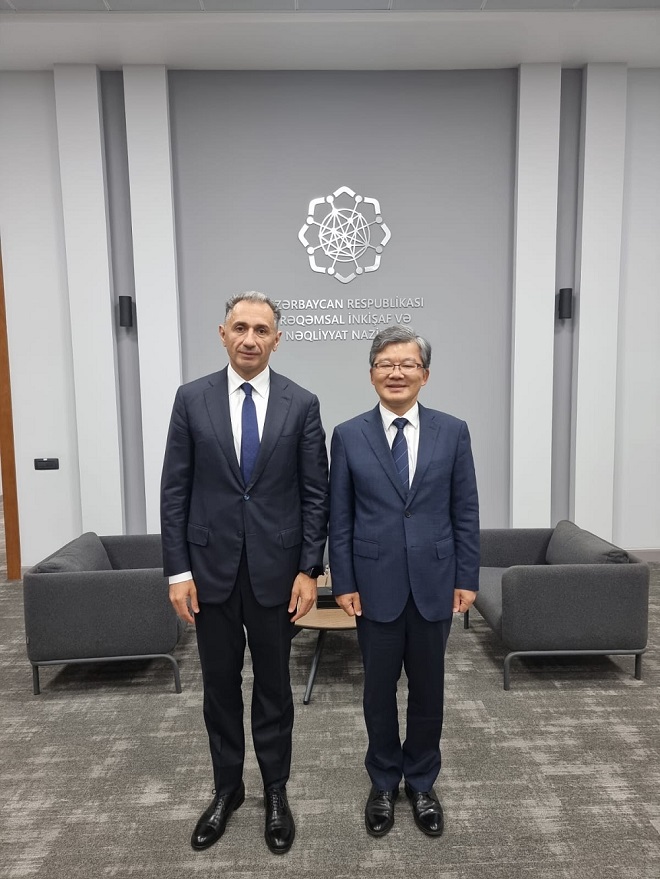 Meeting with the Minister of Digital Development and Transport 