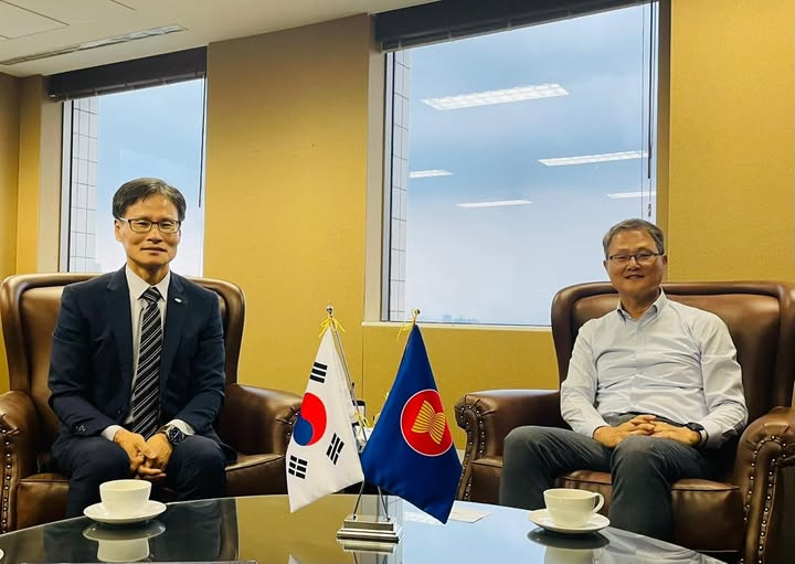 이장근 주아세안 대사, 최호영 신임 HRD 인도네시아 센터장 면담 (8.4, 자카르타)