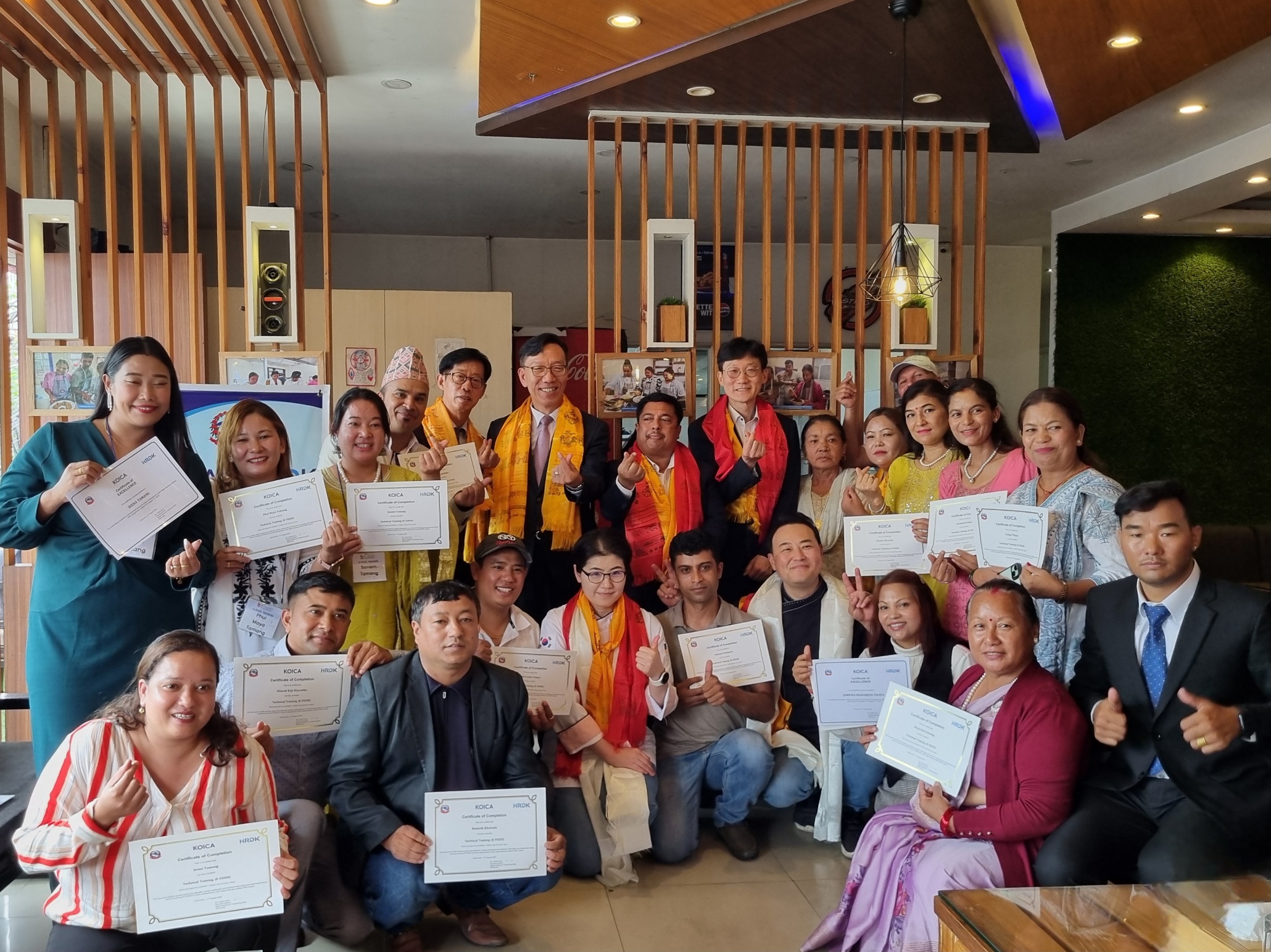 Ambassador Park Attends Completion Ceremony for K-Food Training Program for Returnees