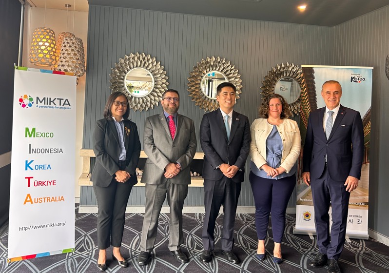 MIKTA reception