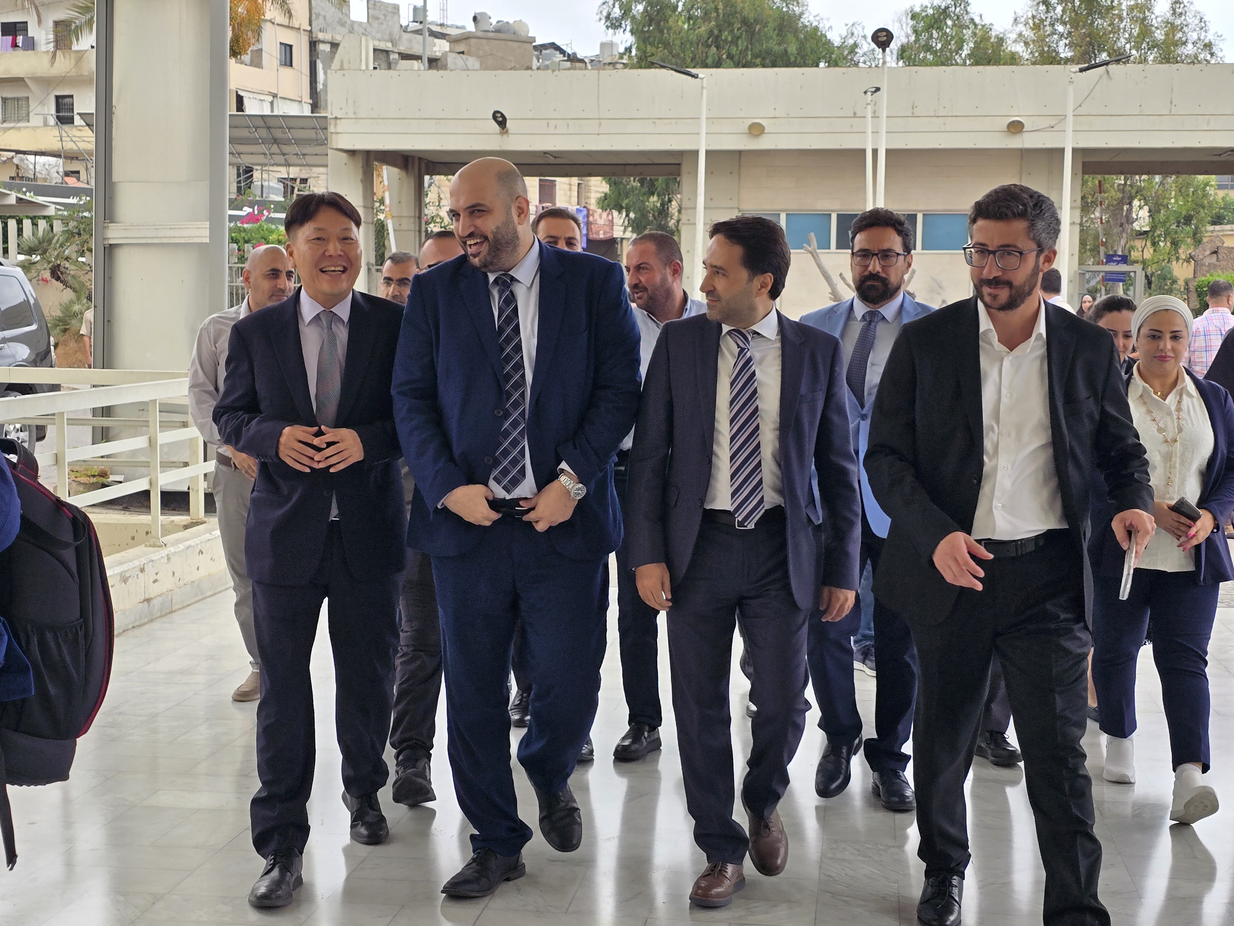 Ambassador Geon visits Rafic Hariri University Hospital to mark the ongoing support for Lebanon’s emergency health system