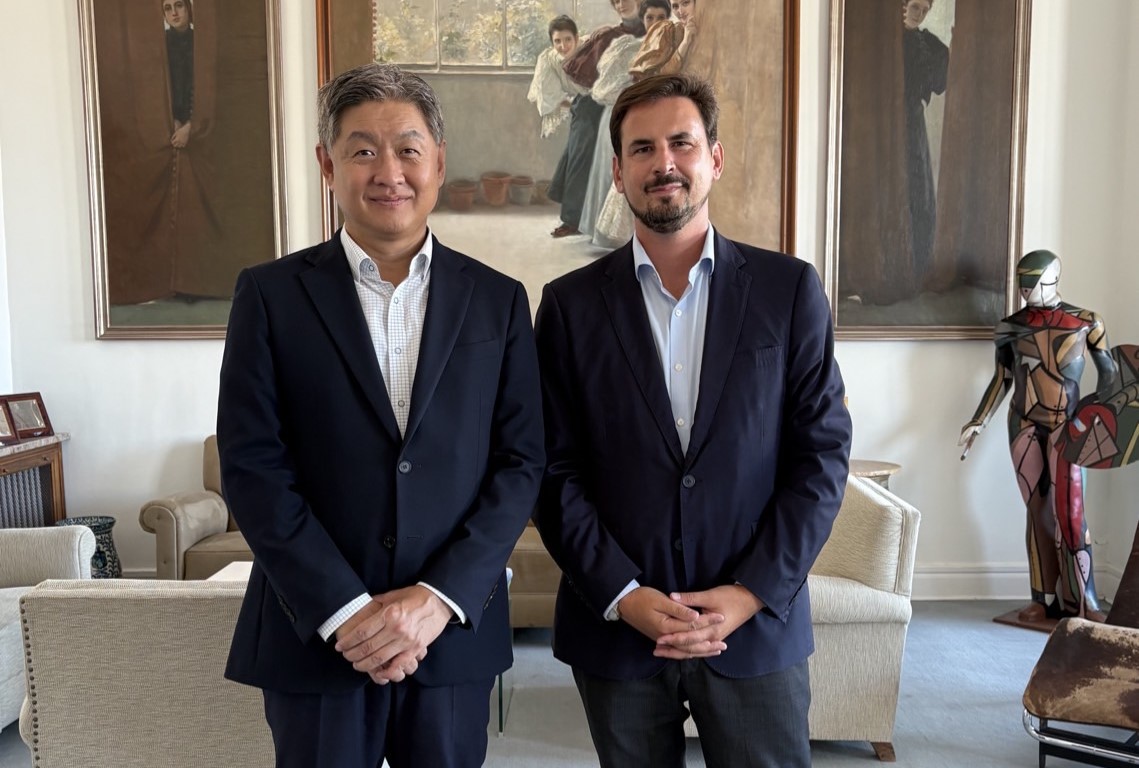 El Embajador Lim Soosuk se reunió con Valerio Rocco, Director del Círculo de Bellas Artes de Madrid