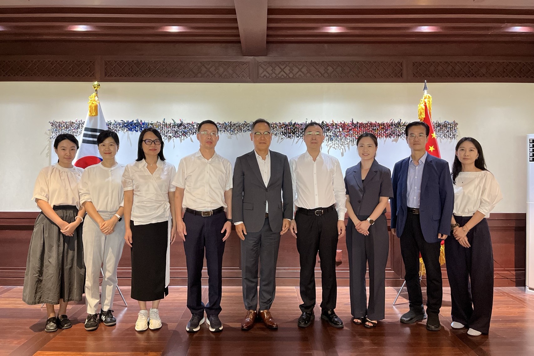 (9.17) 总领事会见浙江省温州市卫健委党委书记