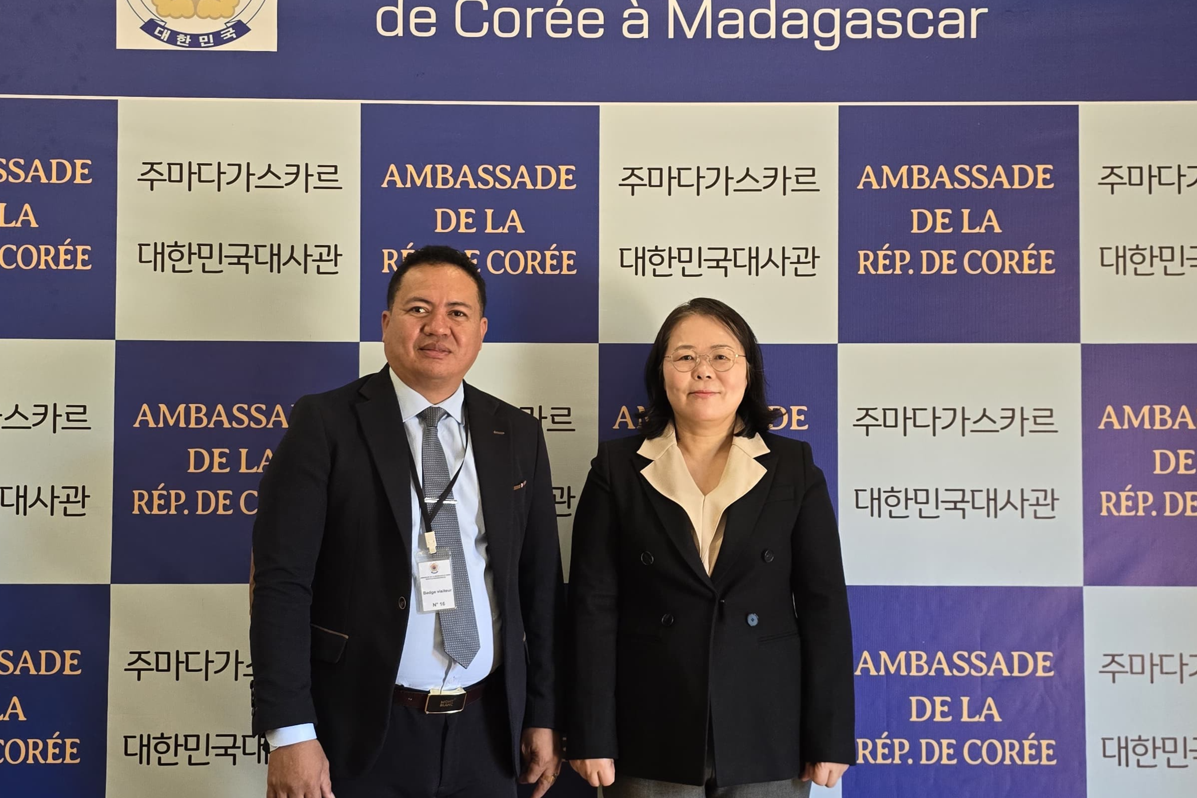 박지현 대사, 투아마시나대학 총장 면담(9.23.)