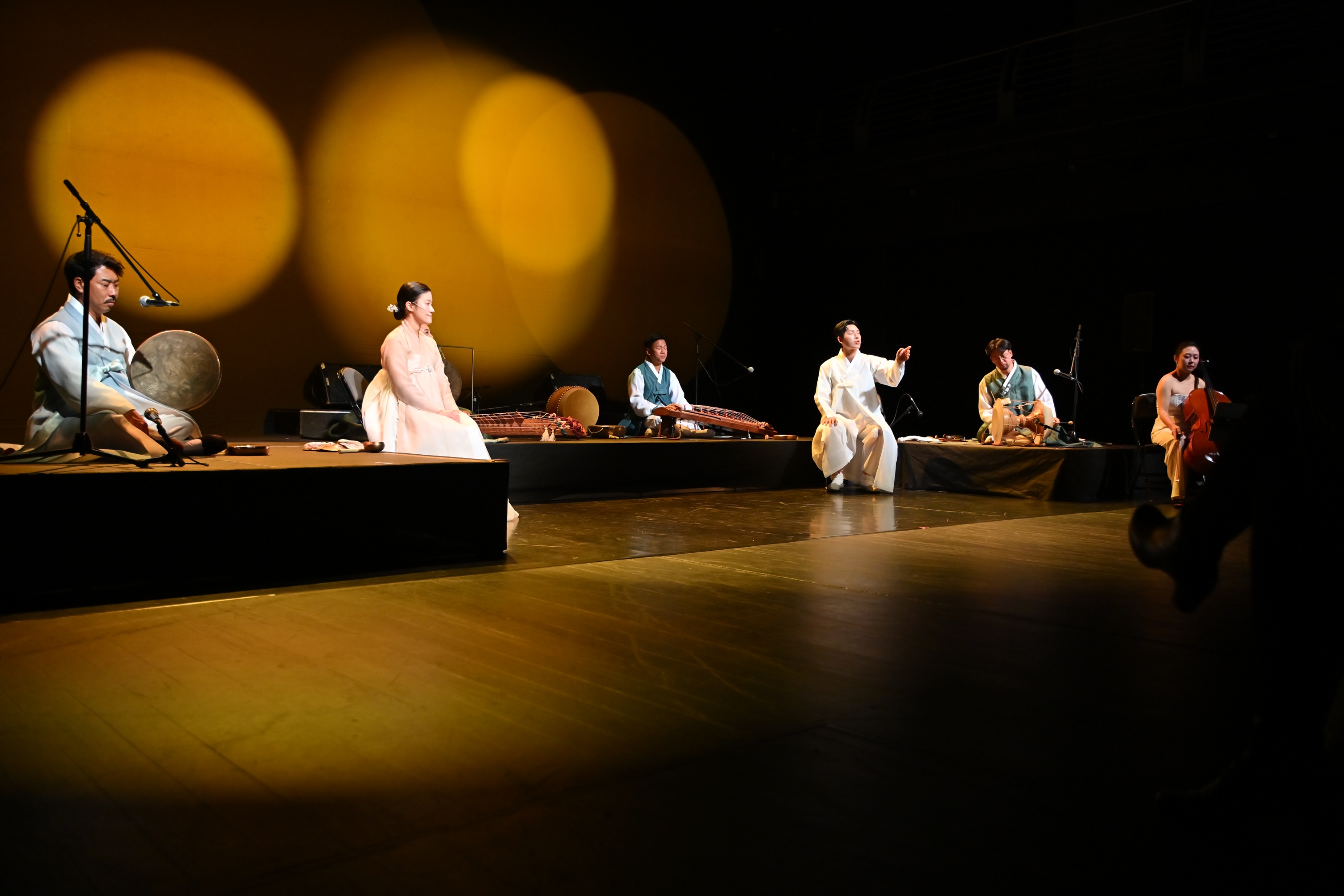 Mistrovská harmonie – Koncert Ho Jun Čong na geomungo v Praze (2. 10.)