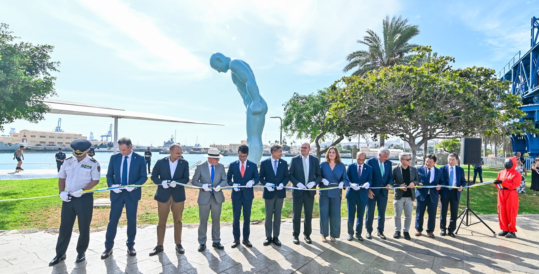 한-스페인 수교 75주년 기념 그리팅맨 제막식 개최(10.14.) 