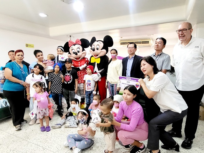 베네수엘라 어린이병원 위문 방문(7.18)