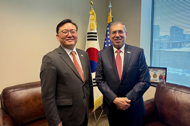 Luis Rodriguez Bucio 멕시코 총영사, 댈러스 출장소 방문