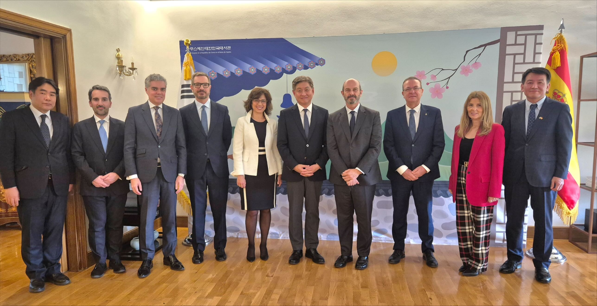 임수석 대사, 페드로 로얀 상원의장 초청 관저 오찬