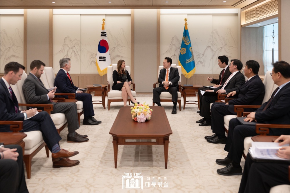 윤석열 대통령, 사라 샌더스 미국 아칸소 주지사 접견