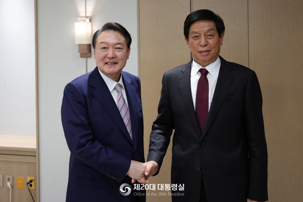 윤석열 대통령, 리잔수 中 전인대 상무위원장 접견