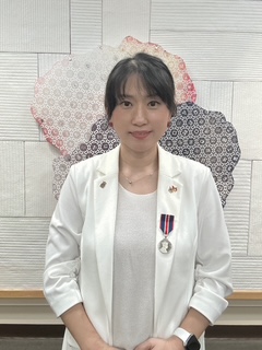 찰스 3세 국왕 대관 기념 메달 수훈