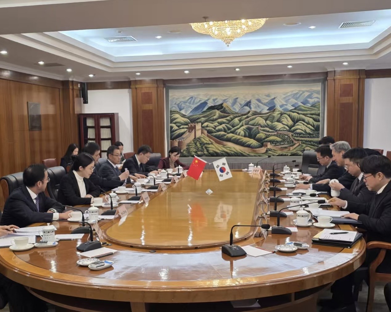 Zhou Haibing 中 국가발전개혁위원회 부주임 면담(12.30)