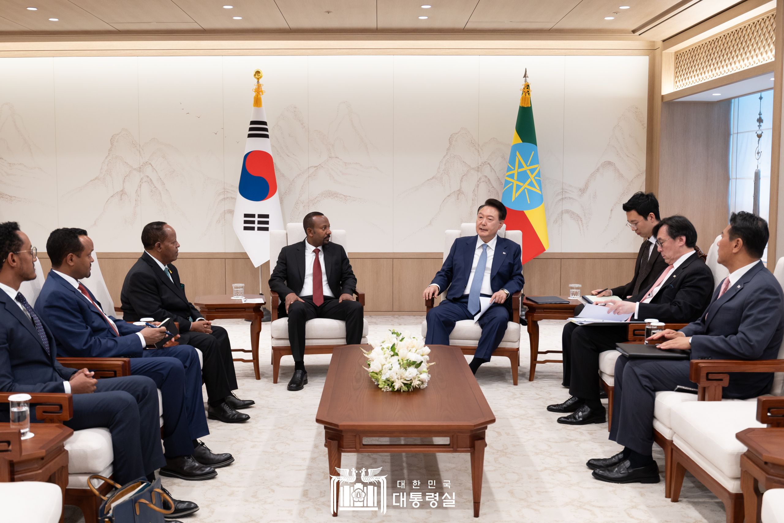 윤석열 대통령, 한-아프리카 정상회의 계기 에티오피아 총리와 만찬 회담 개최(6.2)