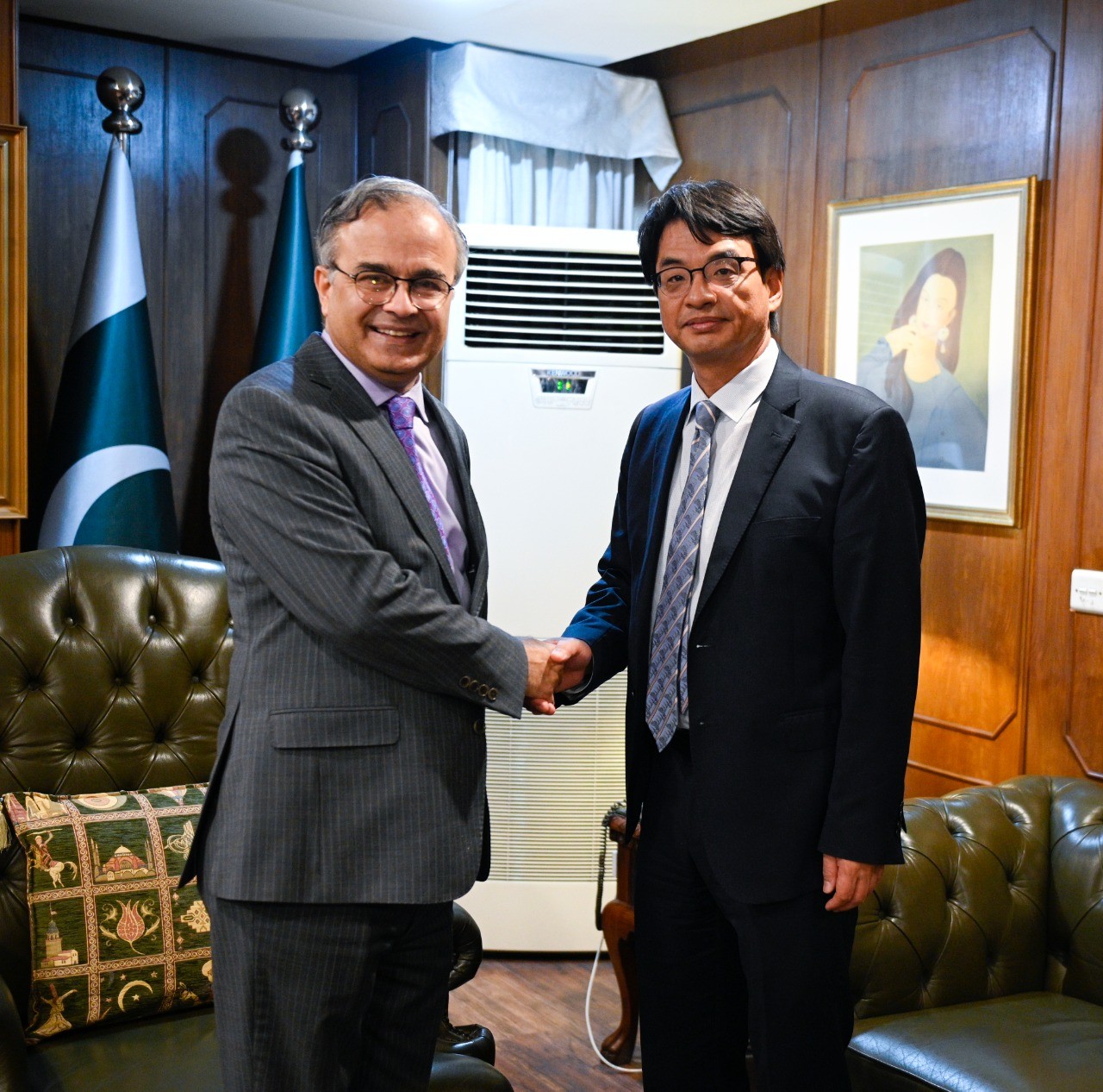 Meeting with the new Foreign Secretary 상세보기|Embassy’s Activities ...