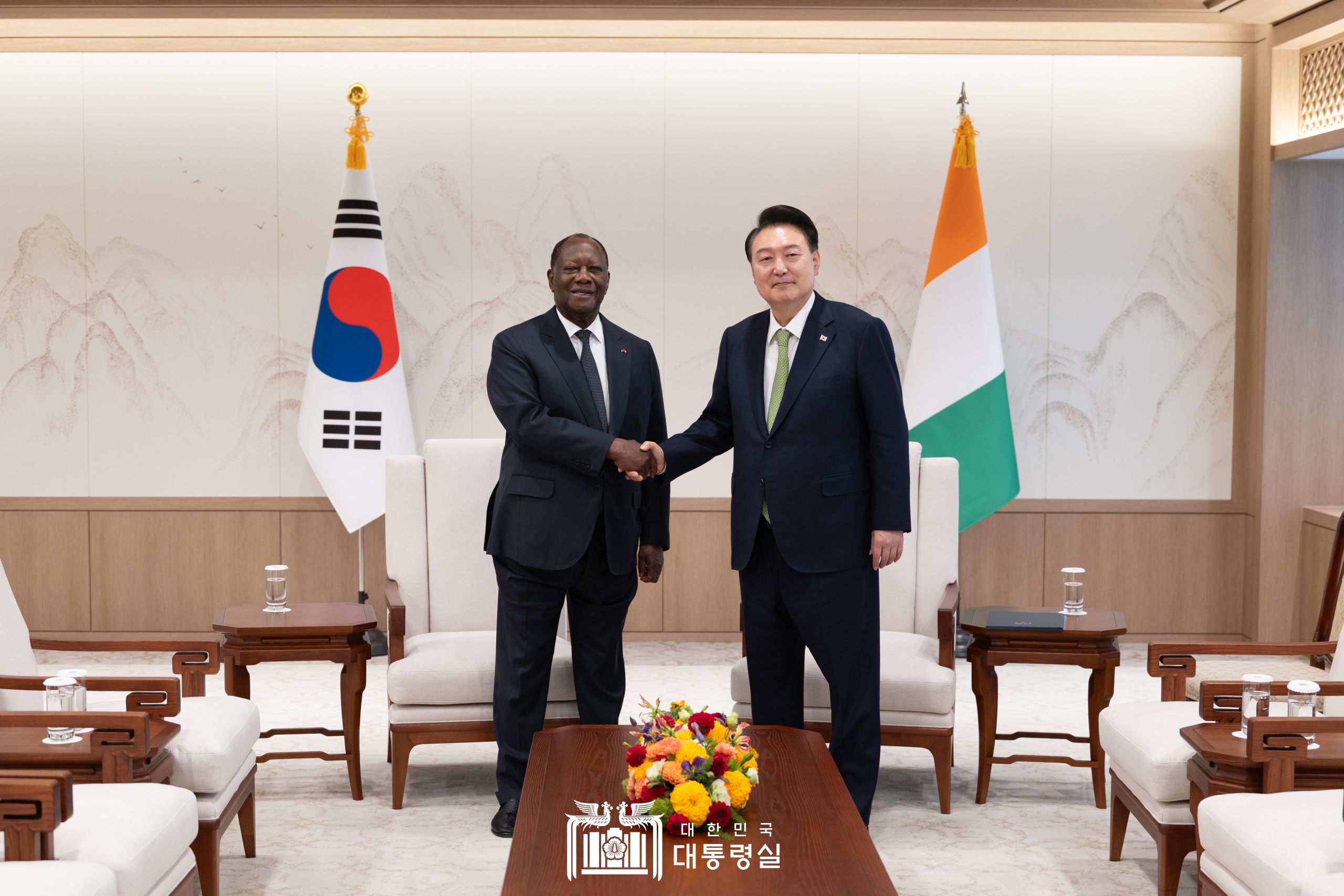 윤석열 대통령, 한-아프리카 정상회의 계기 6개 아프리카 국가 정상들과 양자 회담 개최