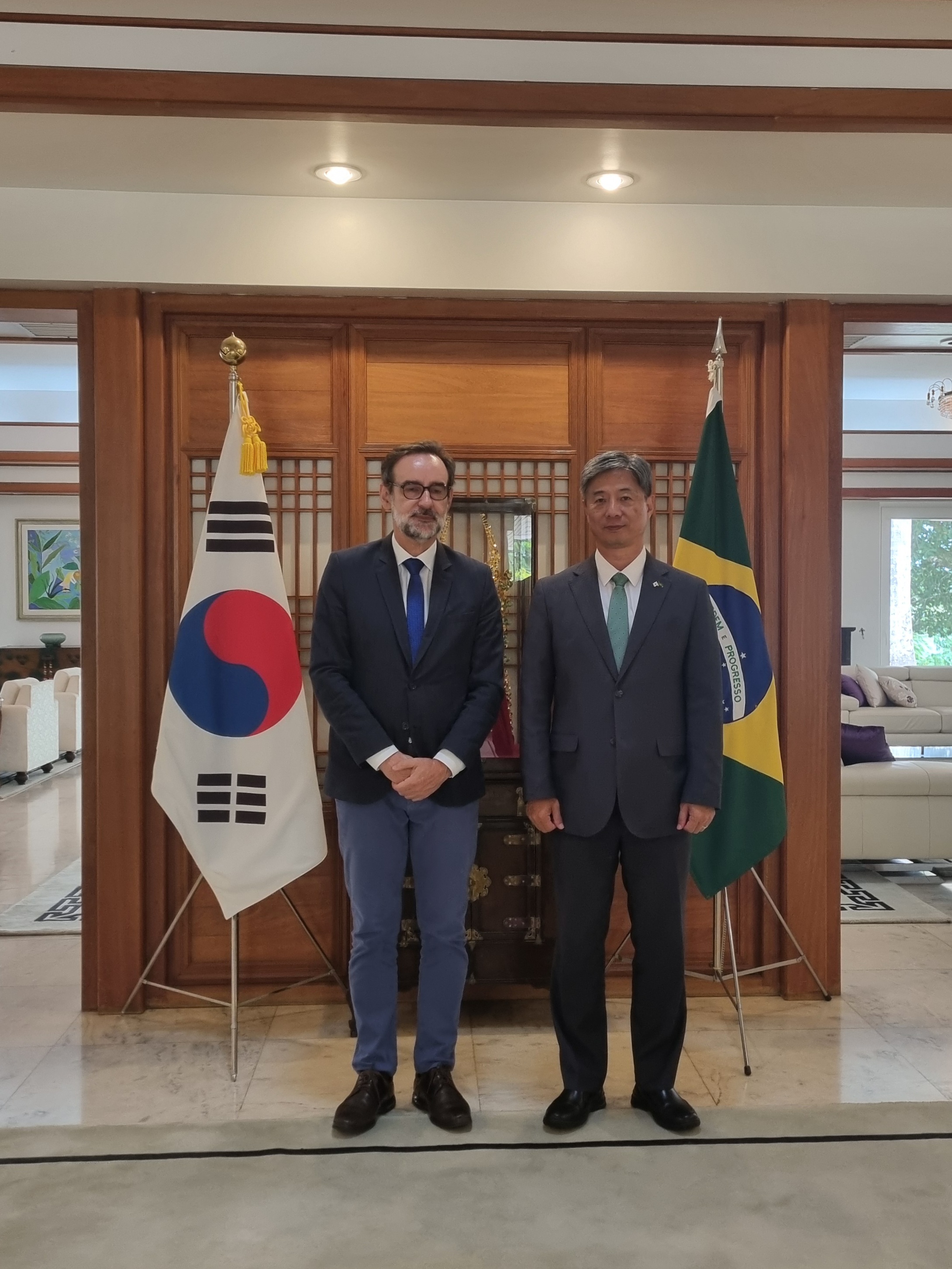 최영한 대사, 브라질 대통령실 국제담당보좌관 초청 오찬(2.9.)