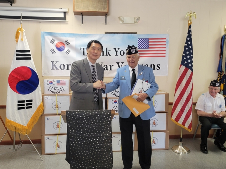 주뉴욕총영사관, 델라웨어주 한국전참전용사협회 앞 방역물품 기증