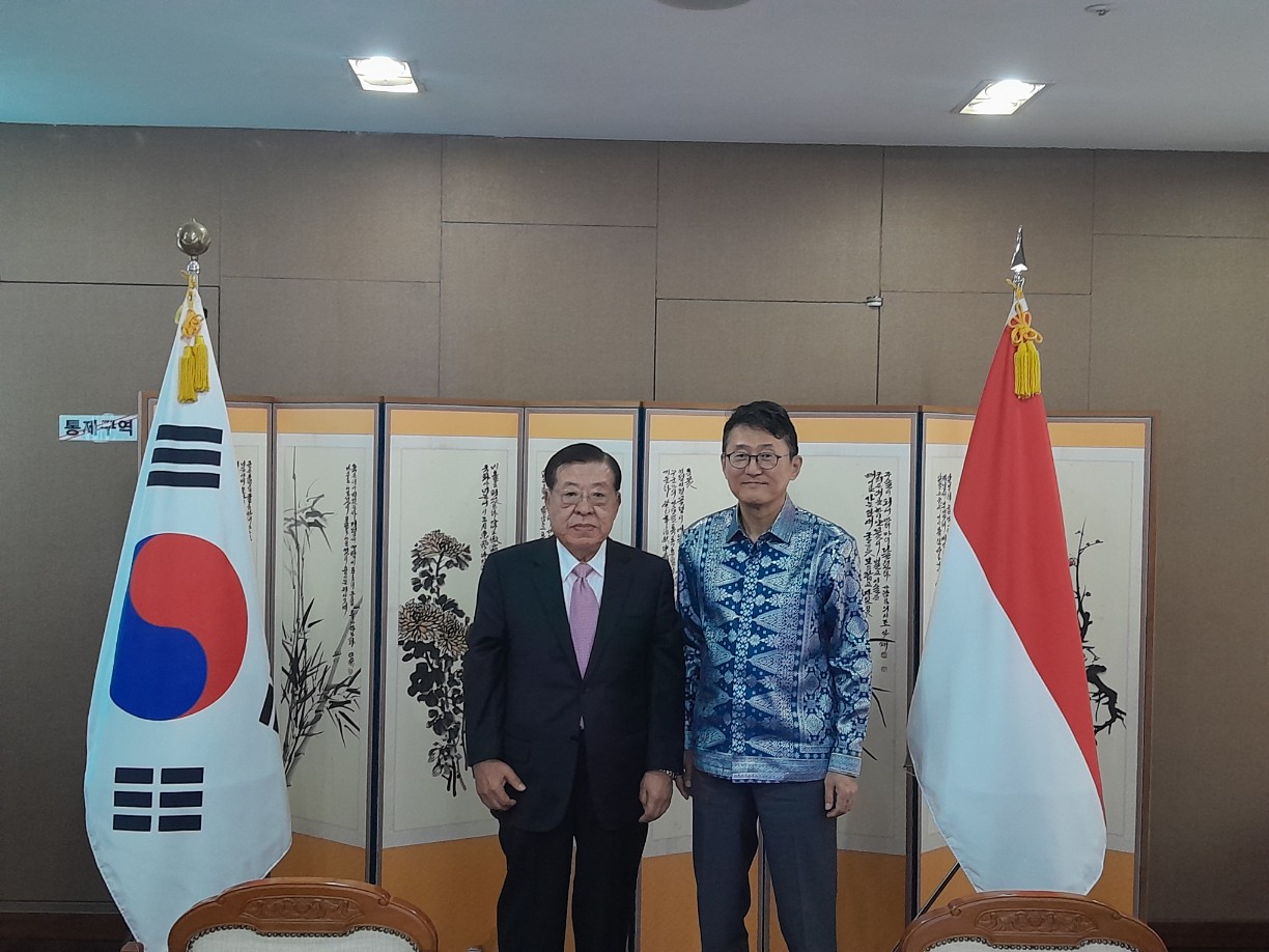 윤순구 대사, 코린도 승은호 회장 면담