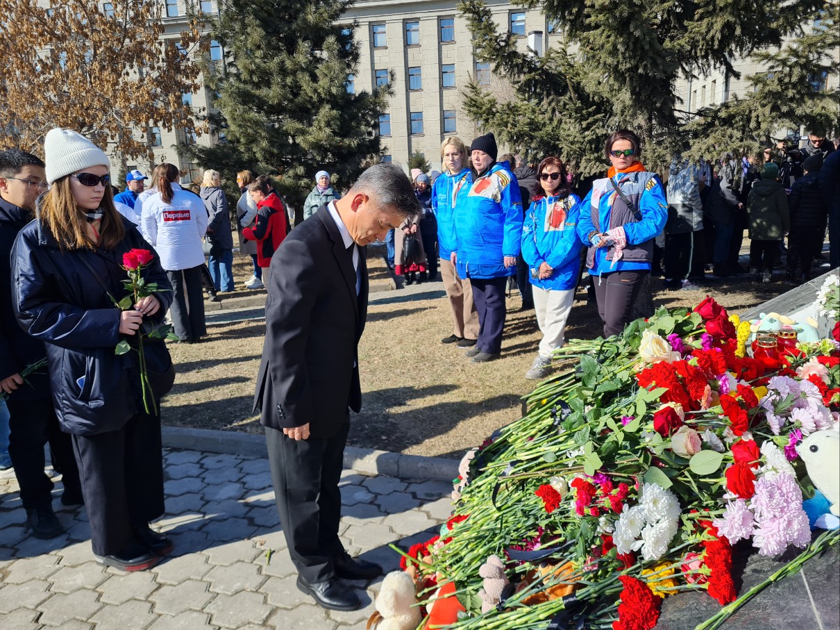 Генеральное консульство выражает глубочайшие соболезнования всем родным и  близким погибших при теракте в 