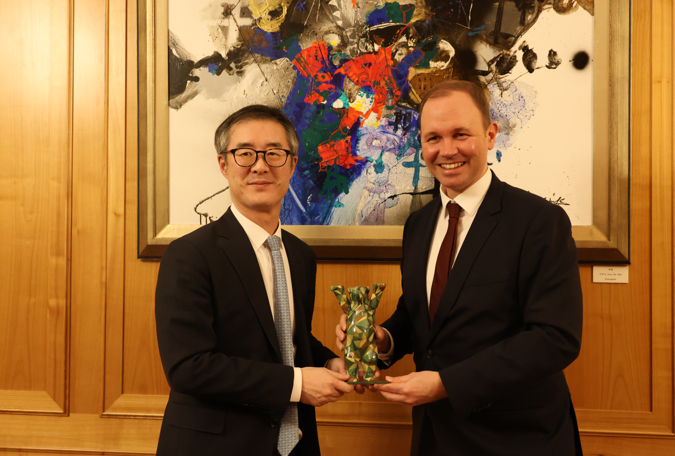 닐스 힐머(Nils Hilmer) 독일 국방부 사무차관 초청 관저 오찬