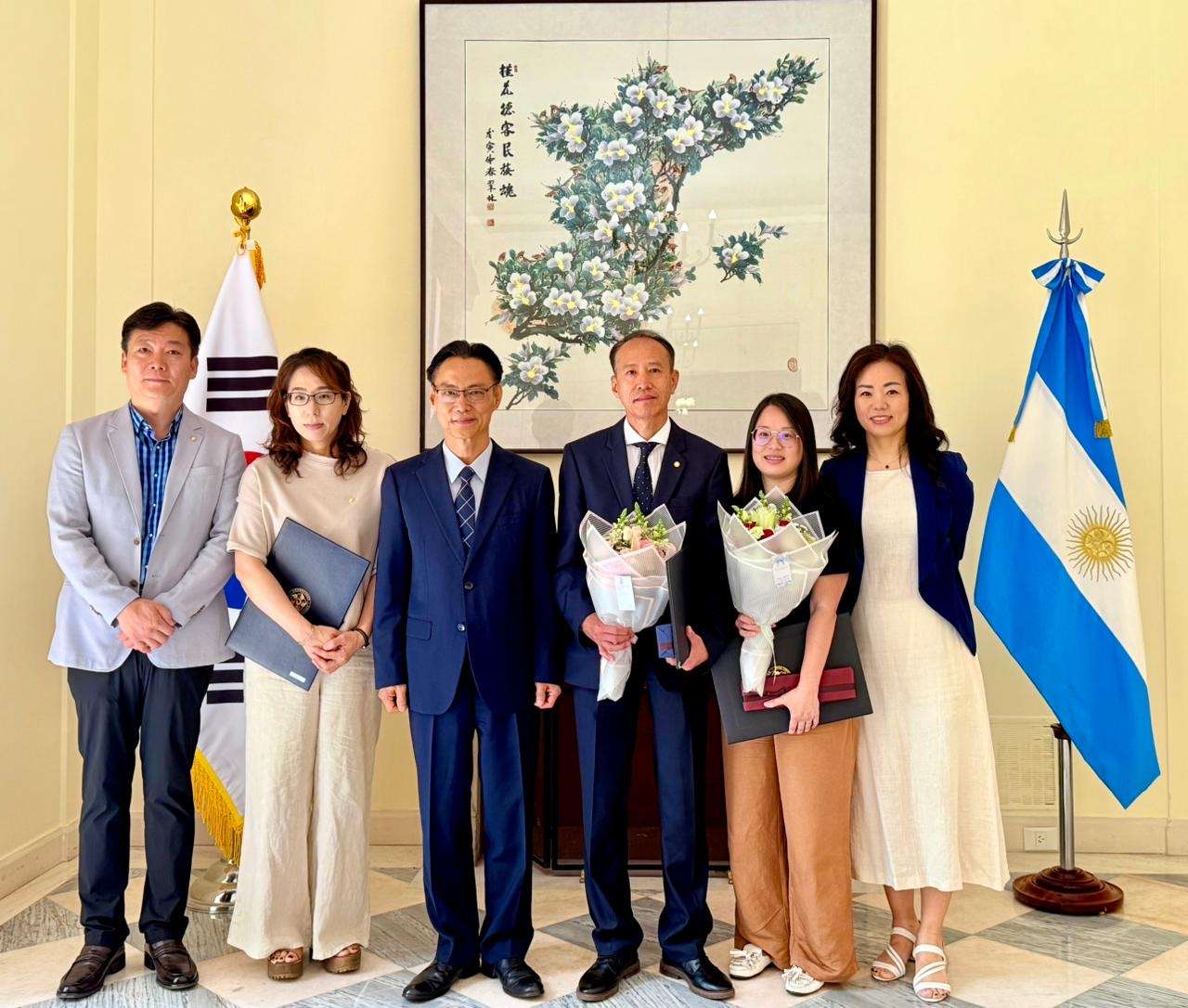 민주평화통일자문회의 의장 표창 전수식 개최(2.9.)