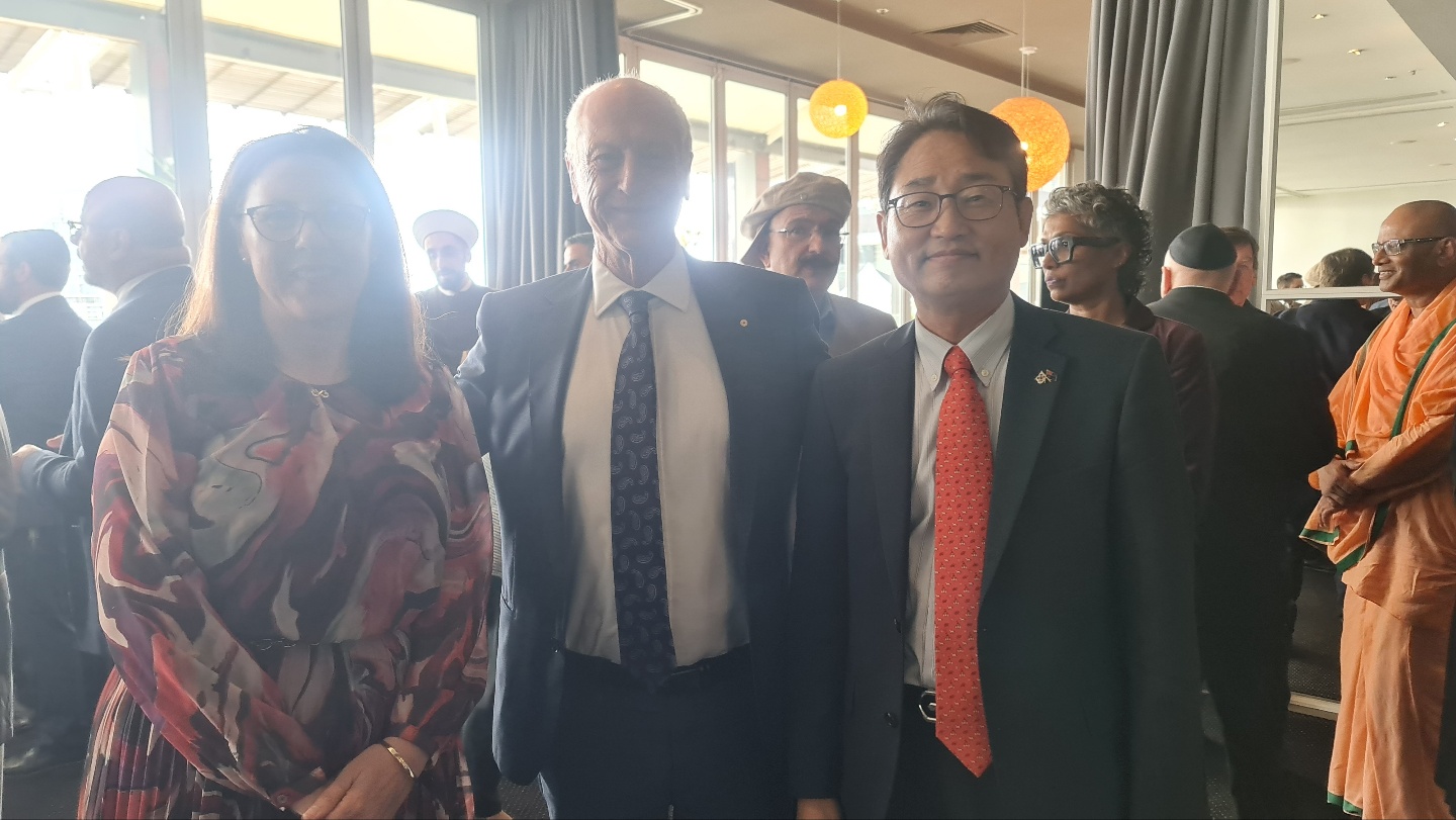 Attending the UAE National Day reception 상세보기Activities of the