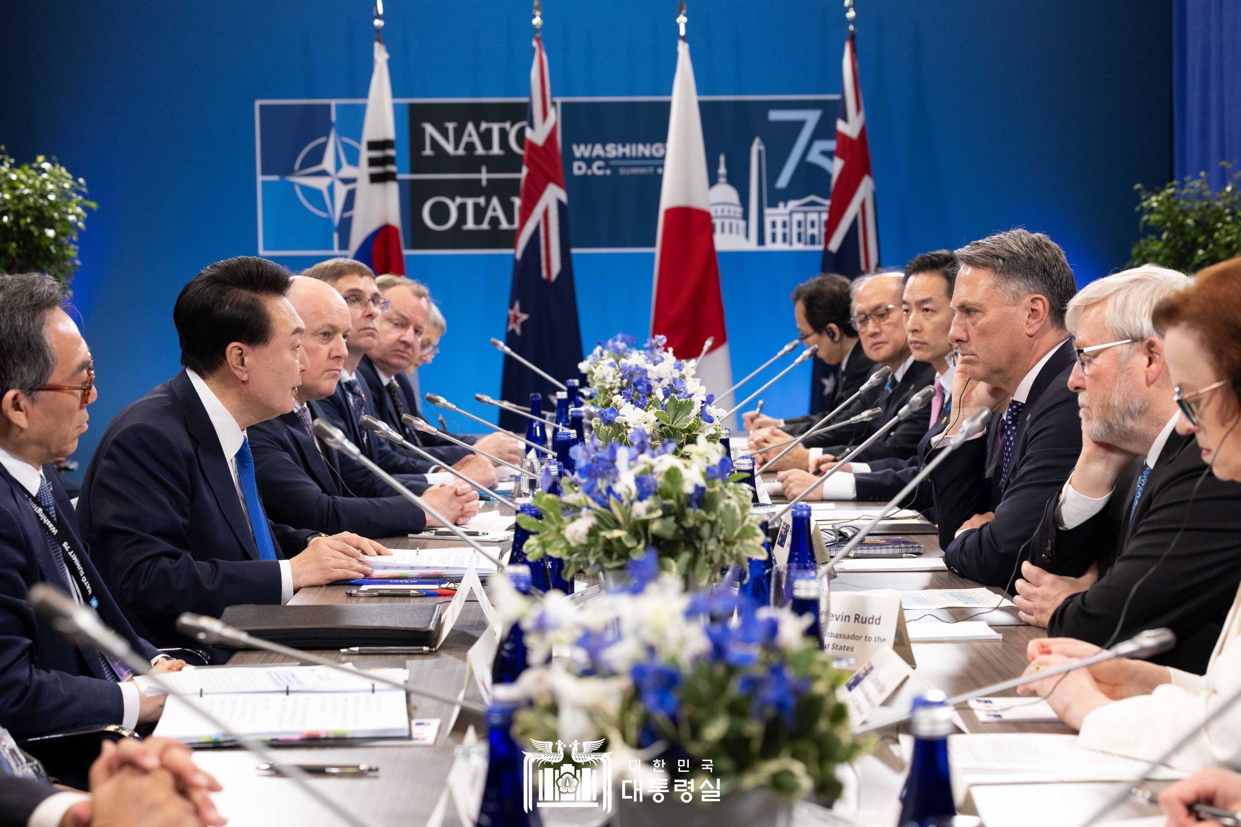 윤석열 대통령, NATO 정상회의 계기 인태 파트너국(IP4) 정상 회동 참석