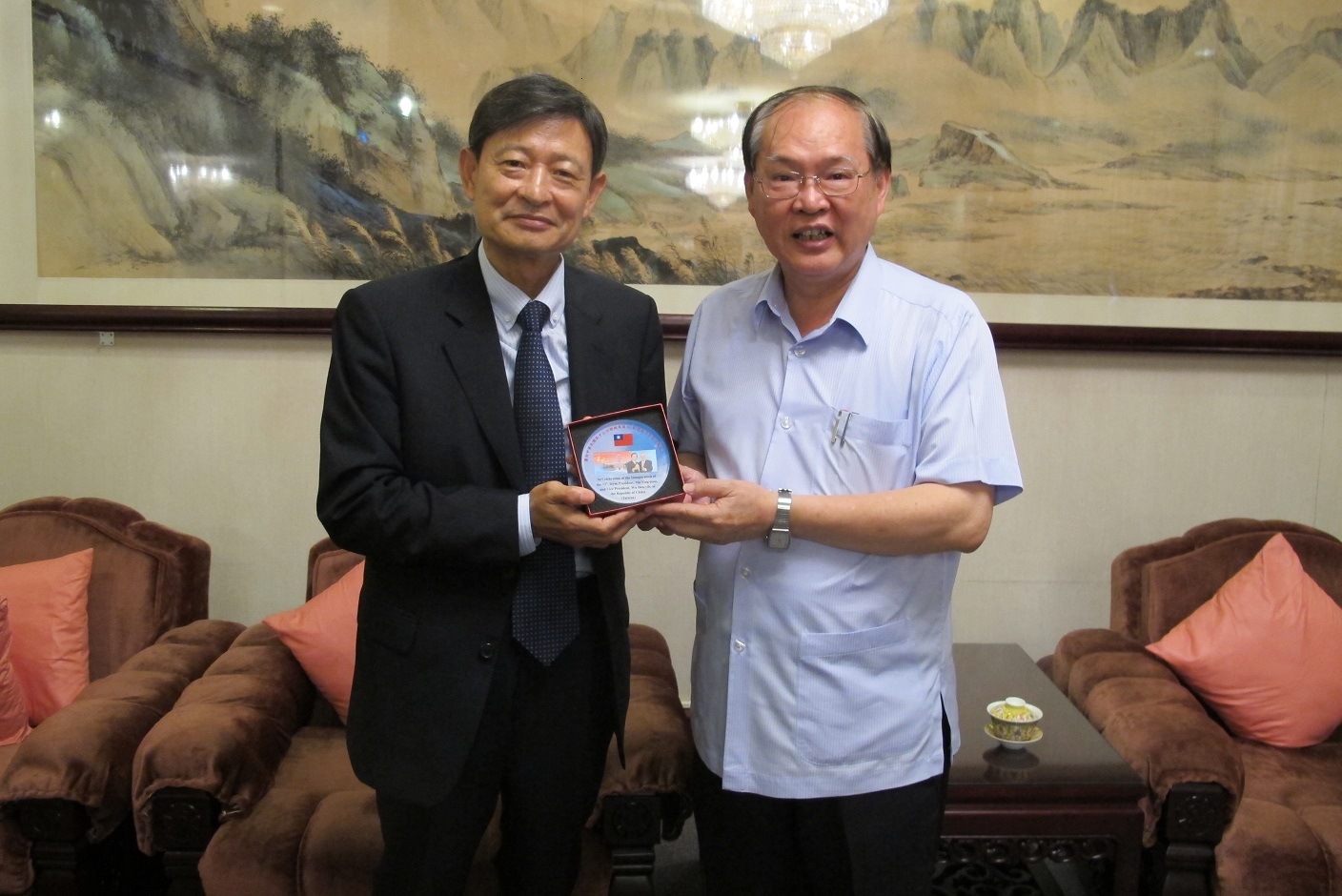 조백상 대표, 난터우(南投)현 정부、대만성 정부(台灣省政府)방문, 국립지난국제대학교강연 상세보기|공관장 활동 | 주타이베이 대한민국 대표부... 