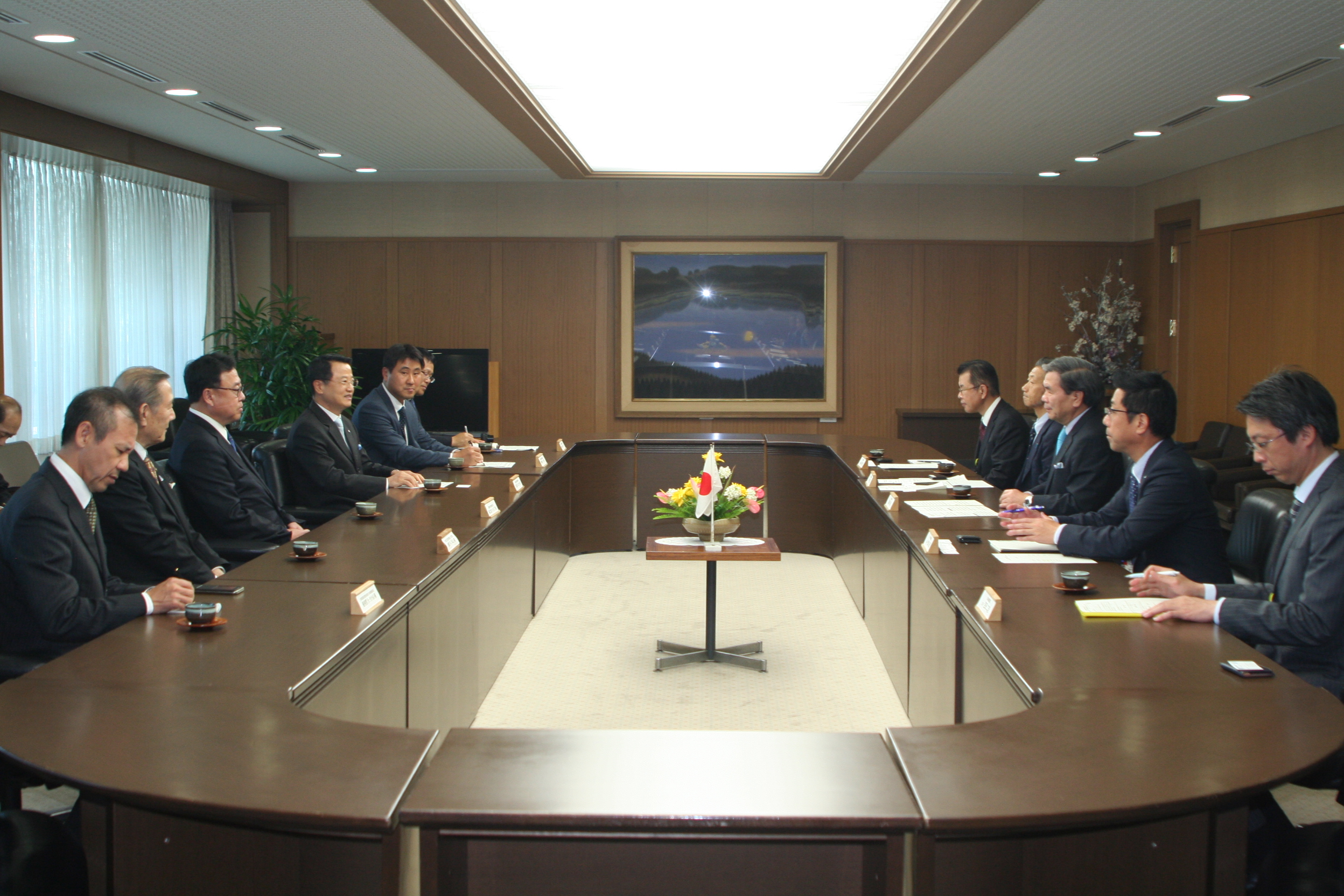 金玉彩総領事 11 16 水 熊本県知事面談 상세보기 公館活動事項駐福岡大韓民国総領事館