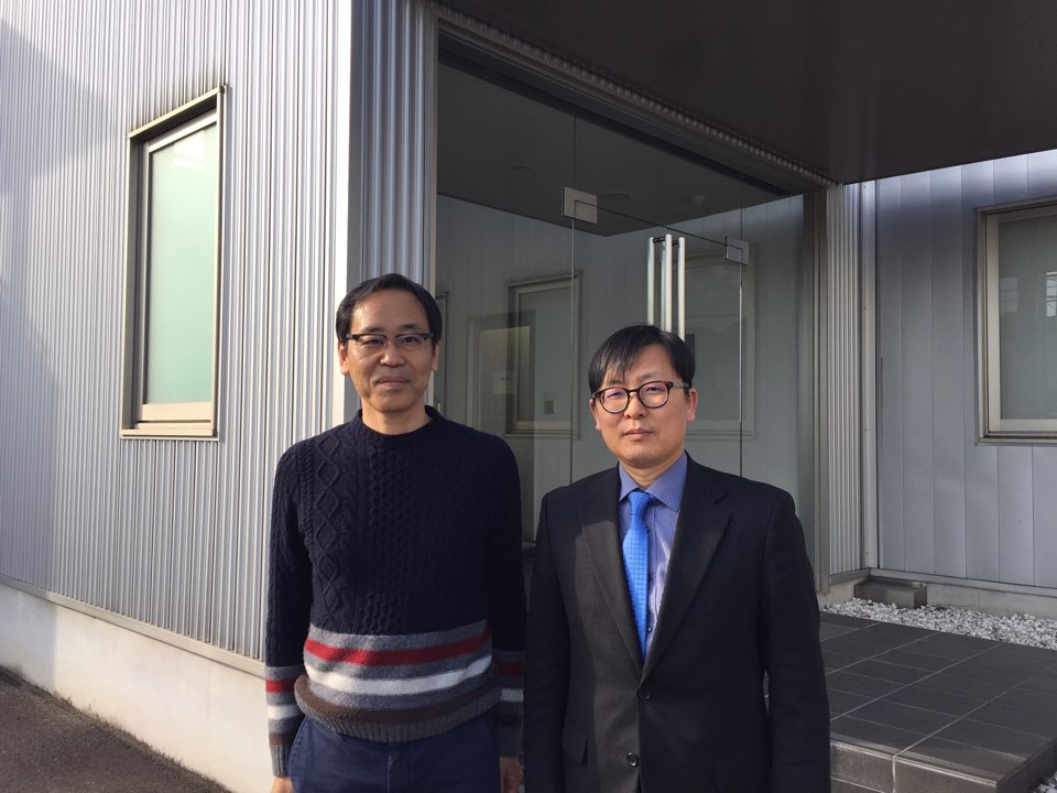 효고현 가방 공업조합 이사장 일행 면담 상세보기|총영사관 활동 | 주고베 대한민국 총영사관 주고베 대한민국 총영사관 